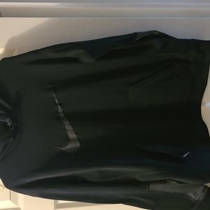 Black Nike Therma fit hoodie